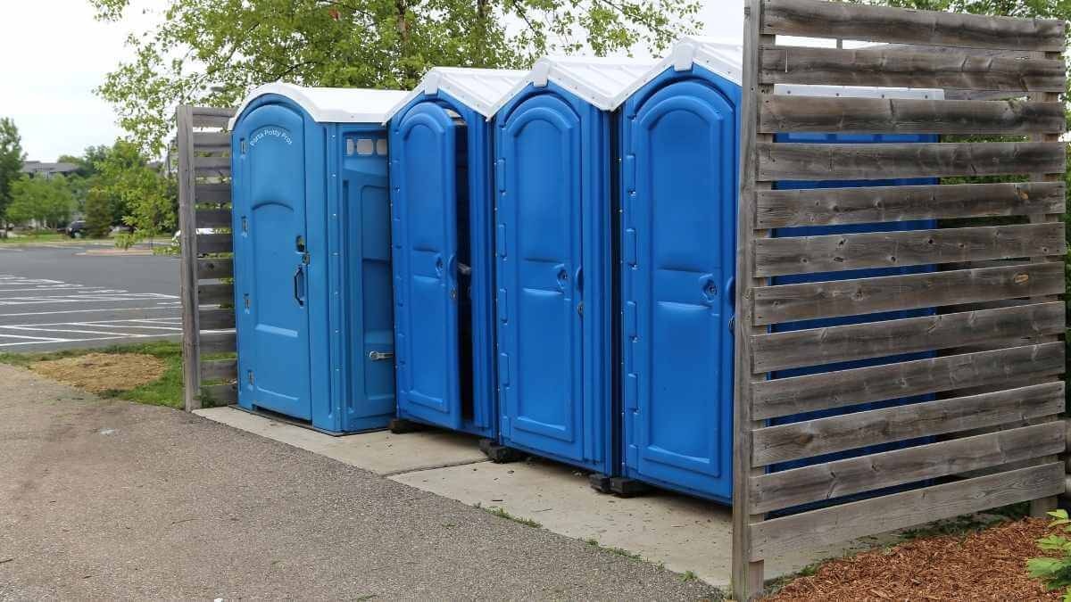 Porta Potty Rental Pros - Quality Portable Restroom Services in Battiest, OK, 74722